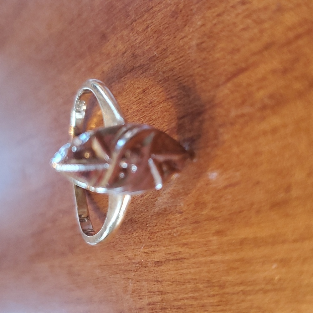 10 Kt Vintage Gold and Silver Diamond Chipped Ring - Picture 3 of 4
